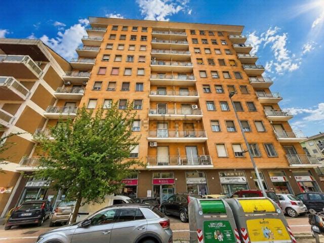 Appartamento in vendita a Porta Torino, Vercelli