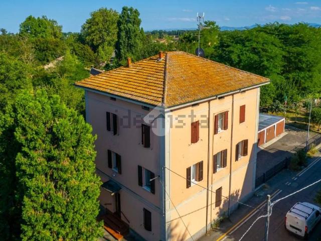 Appartamento in vendita a Re, Reggio Emilia