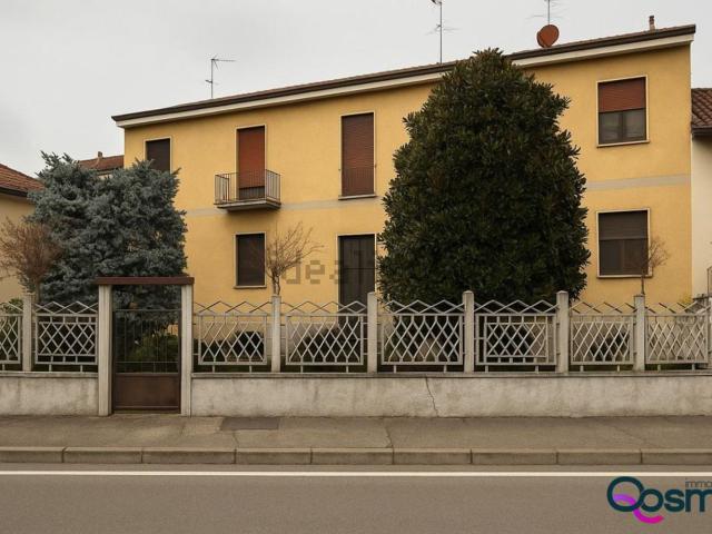 Appartamento in vendita a Unione dei Comuni I Fontanili, Rosate