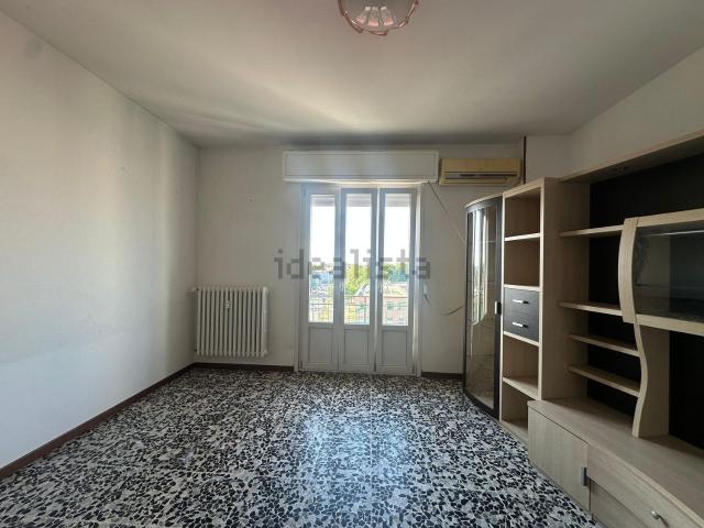 Appartamento in vendita a Crocetta, Parma