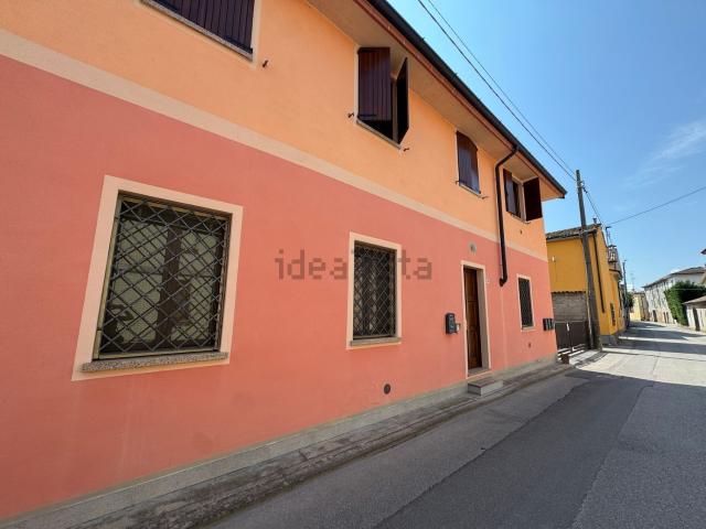 Appartamento in vendita a Sesto Ed Uniti, Lombardia