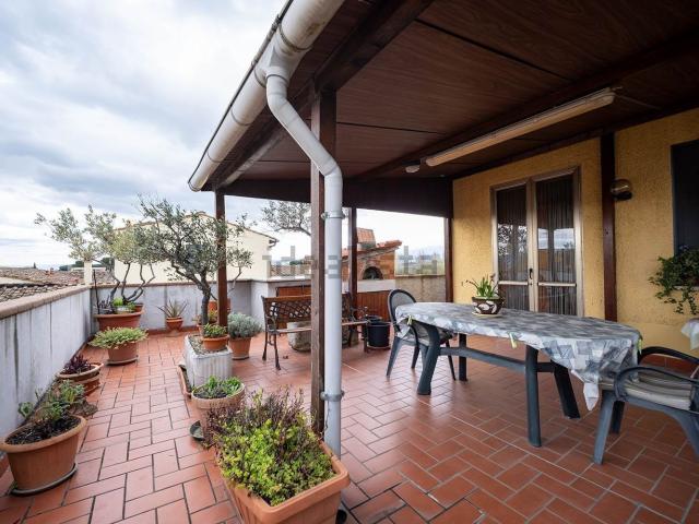 Appartamento in vendita a Campi Bisenzio, Toscana