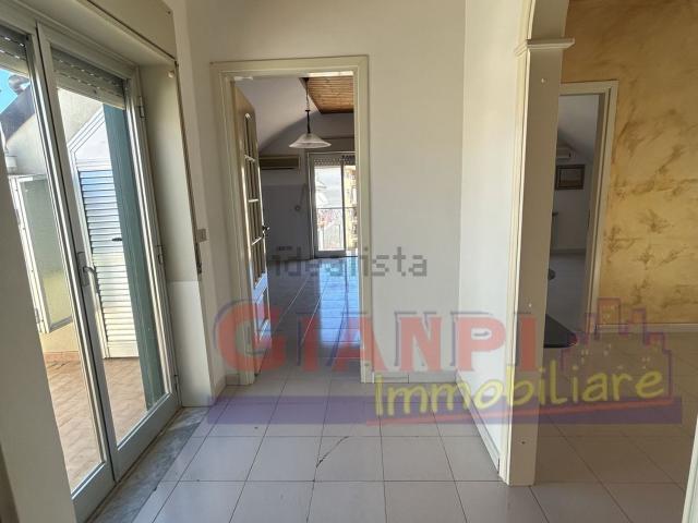 Appartamento in vendita a Piazza, Sicilia