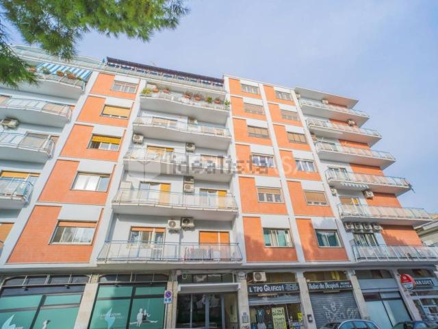 Appartamento in vendita a Municipio 2, Puglia