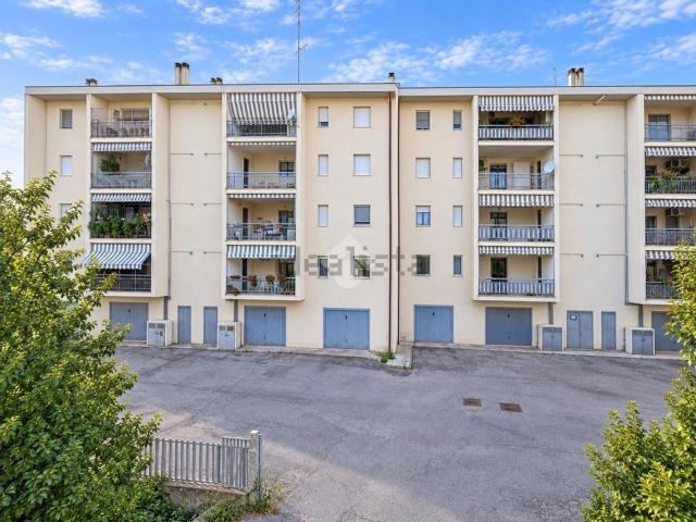 Appartamento in vendita a Tricalle, Chieti