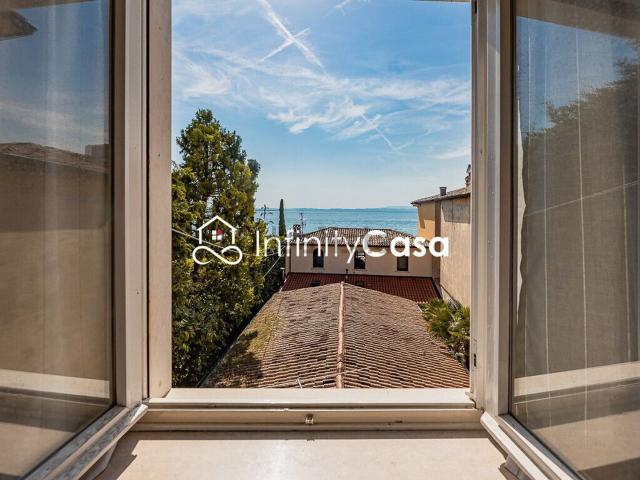 Appartamento in vendita a Bardolino, Veneto