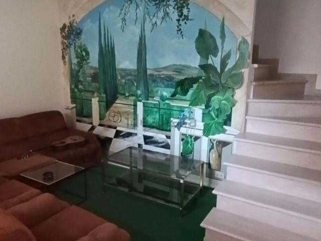 Appartamento in vendita a Montalcino, Toscana