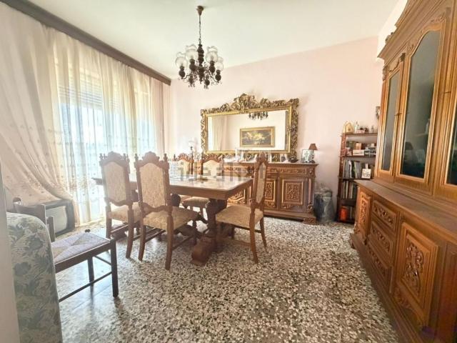 Appartamento in vendita a Calabria, Reggio Calabria