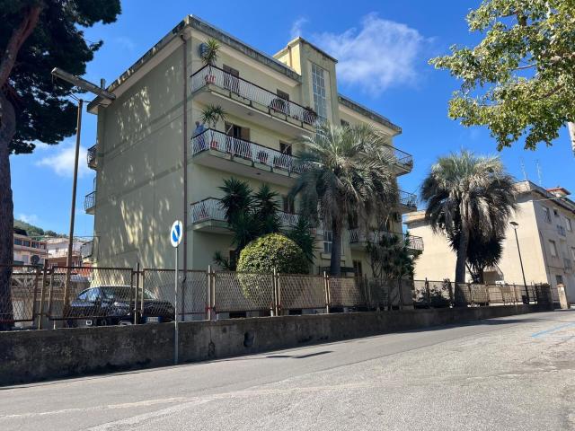 Appartamento in vendita a Vibo Marina, Calabria