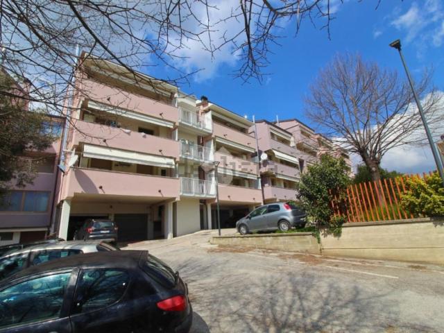 Appartamento in vendita a Castello, Marche