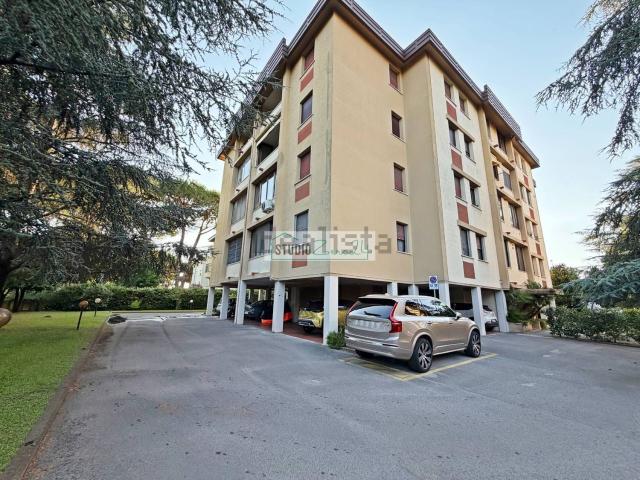 Appartamento in vendita a Fontanini, Viareggio