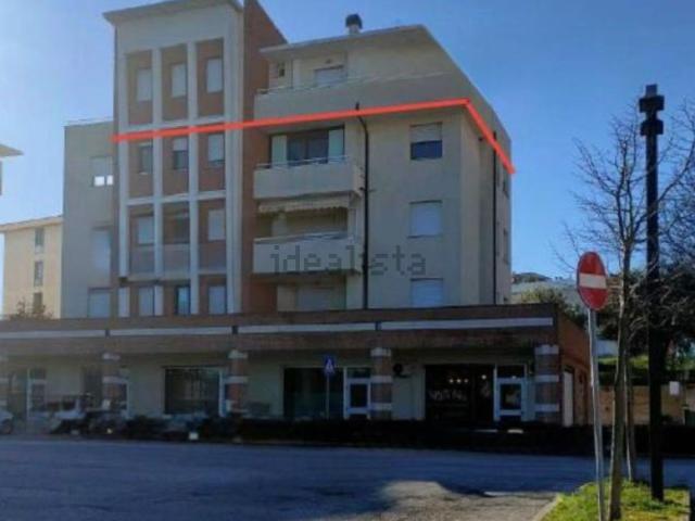 Appartamento in vendita a Unione dei Comuni della Val Vibrata, Nereto