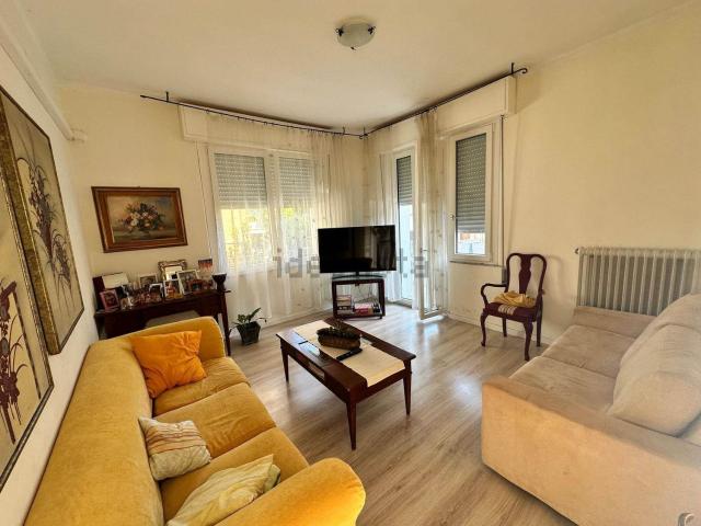 Appartamento in vendita a Baia Flaminia, Marche