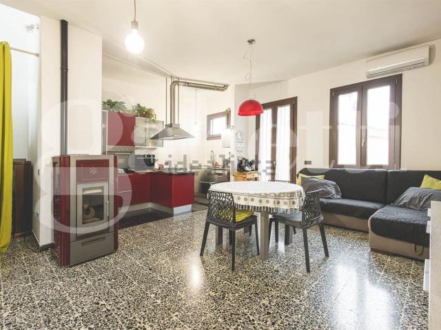 Appartamento in vendita a Monserrato, Sardigna/Sardegna