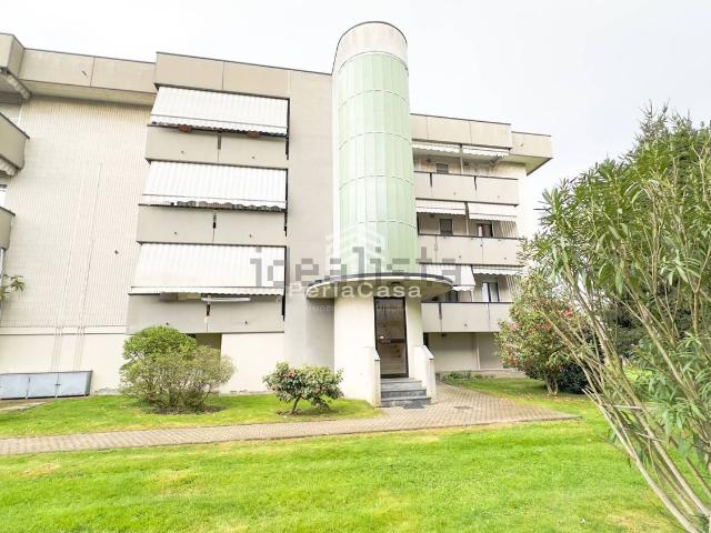 Appartamento in vendita a Gambolò, Lombardia
