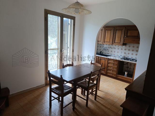 Appartamento in vendita a Apricale, Liguria