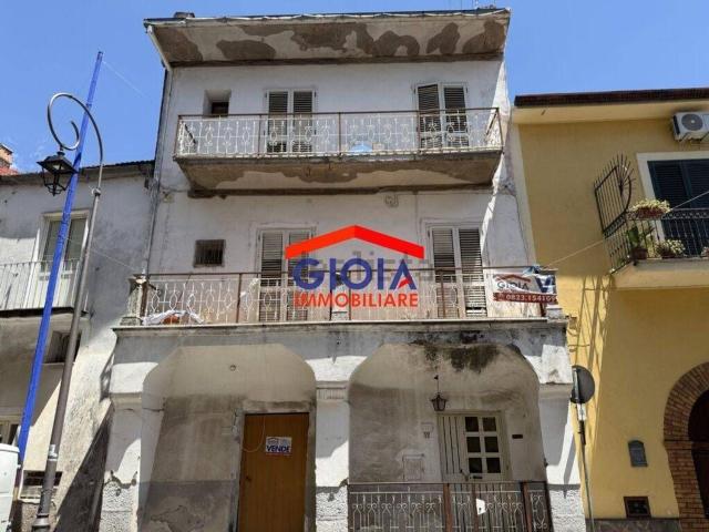 Appartamento in vendita a Falciano Del Massico, Campania