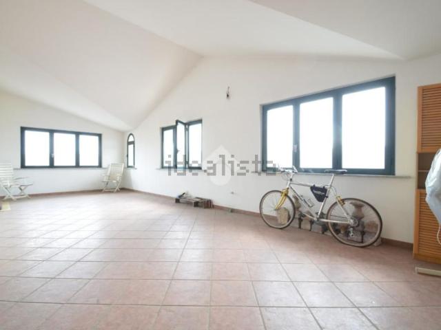 Attico in vendita a Montesilvano, Abruzzo