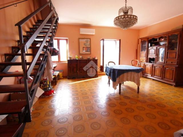 Appartamento in vendita a Poggio Catino, Lazio
