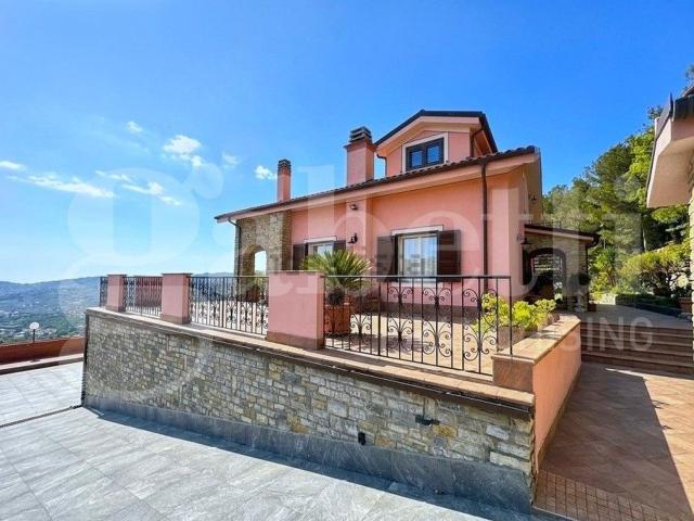 Appartamento in vendita a Artallo, Imperia