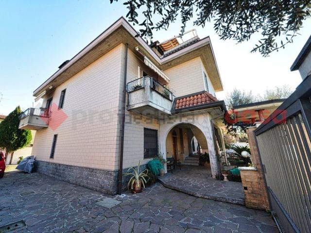Appartamento in vendita a Zona Omogenea Milano Nord, Paderno Dugnano
