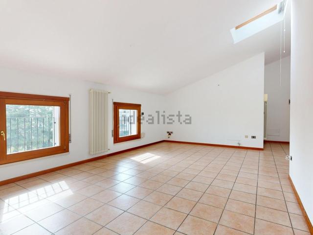 Appartamento in vendita a Bolzano Vicentino, Veneto