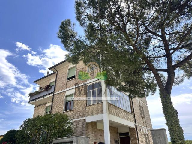 Appartamento in vendita a Piattoni, Marche