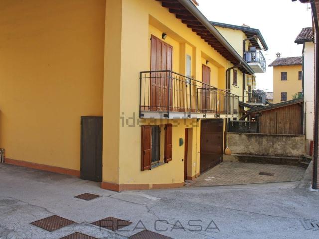 Appartamento in vendita a Pagazzano, Bergamo
