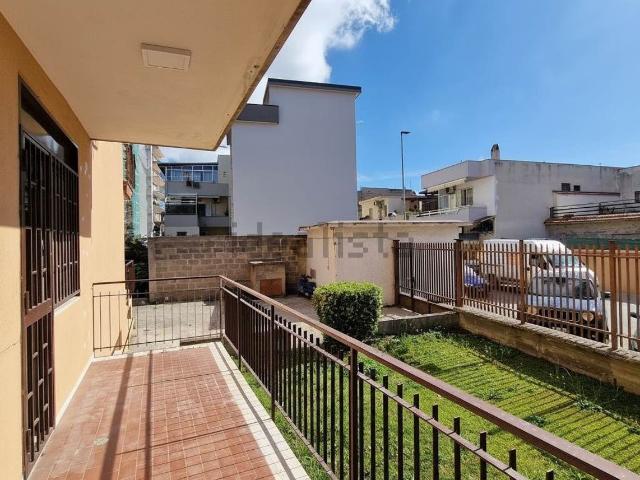 Appartamento in vendita a Mondragone, Campania