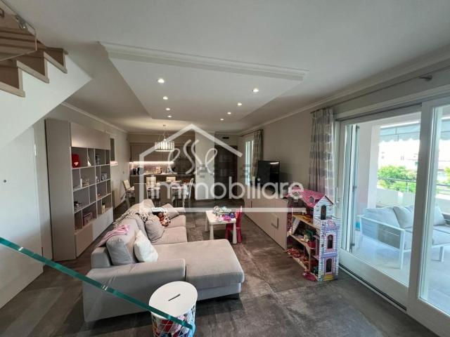 Attico in vendita a San Donato in Poggio, Empoli