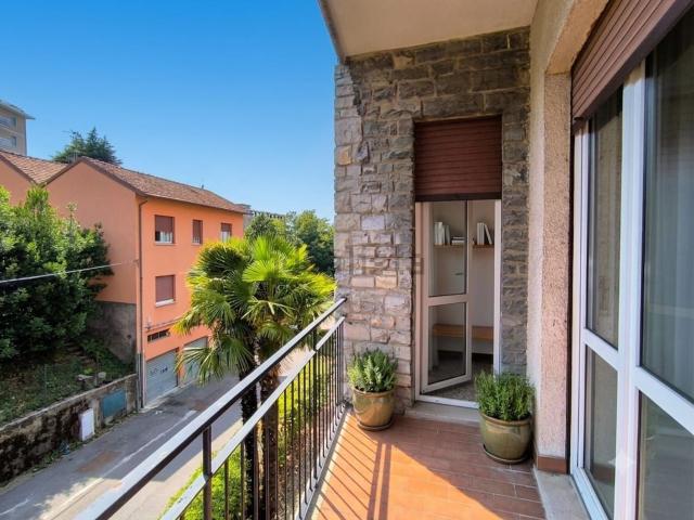 Appartamento in vendita a Como, Lombardia
