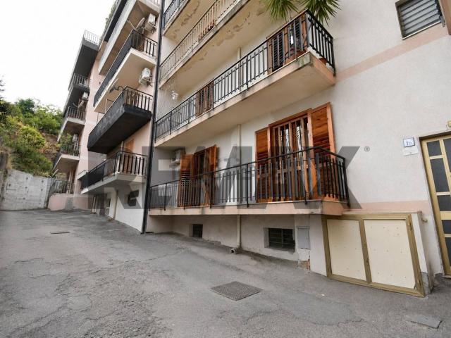 Appartamento in vendita a Marchesana, Aci Catena