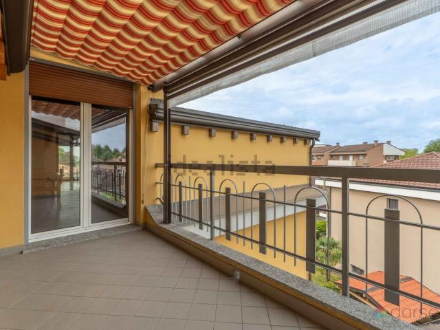 Attico in vendita a Buccinasco, Lombardia