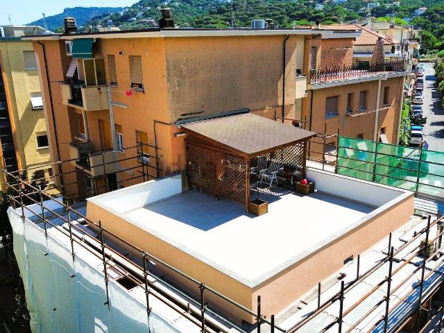 Appartamento in vendita a Spotorno, Liguria