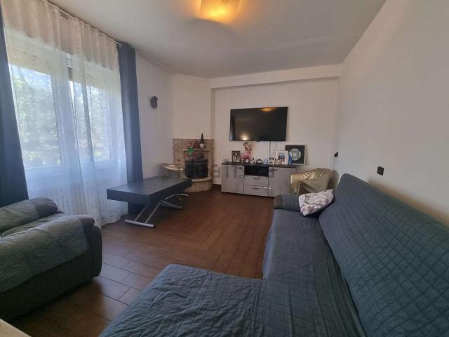 Appartamento in vendita a Limbiate, Lombardia
