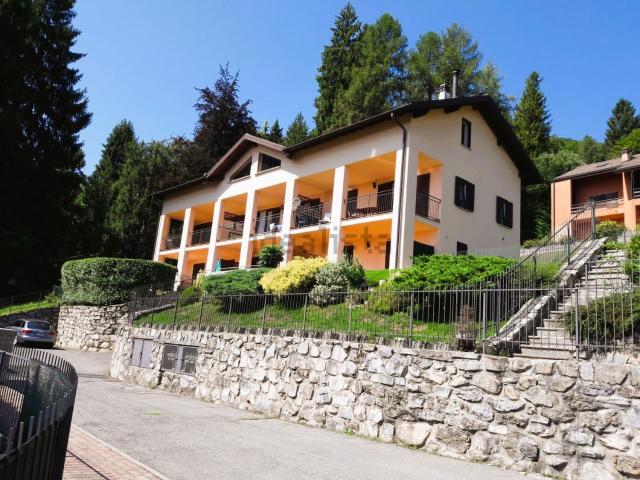 Appartamento in vendita a Lanzo d'Intelvi, Como