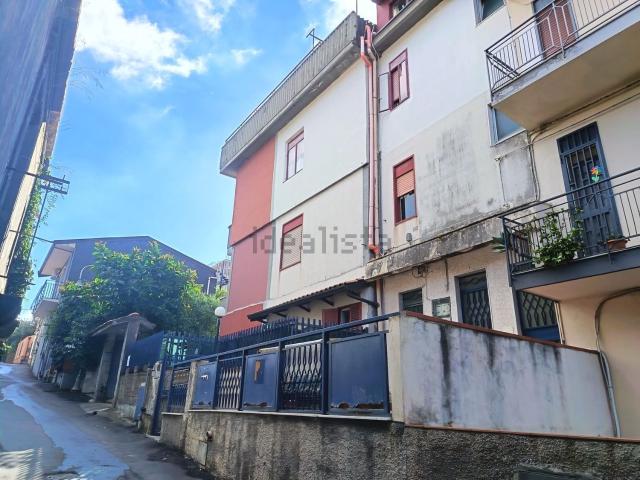 Appartamento in vendita a Mascalucia, Catania
