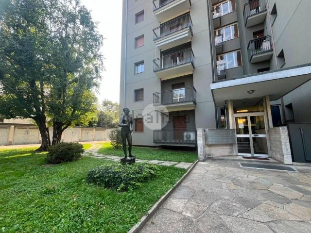Appartamento in vendita a Agliate, Carate Brianza