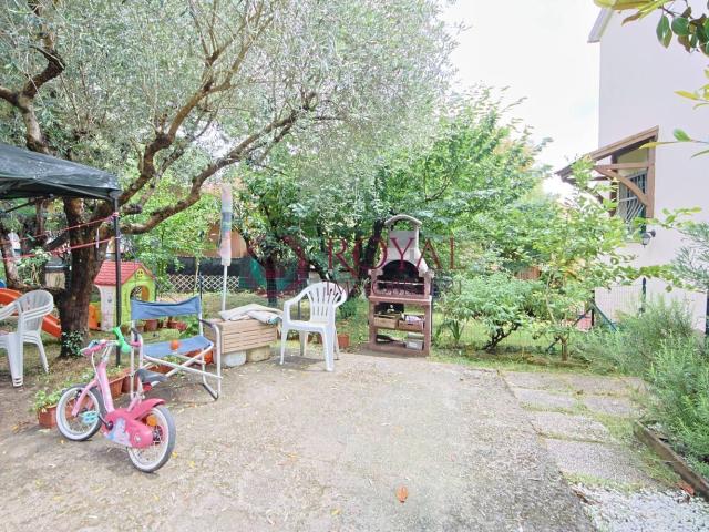 Appartamento in vendita a Collesalvetti, Toscana