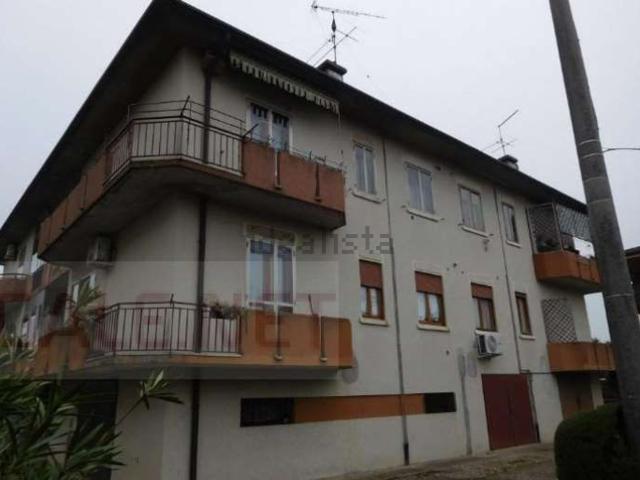Appartamento in vendita a Lonigo, Veneto