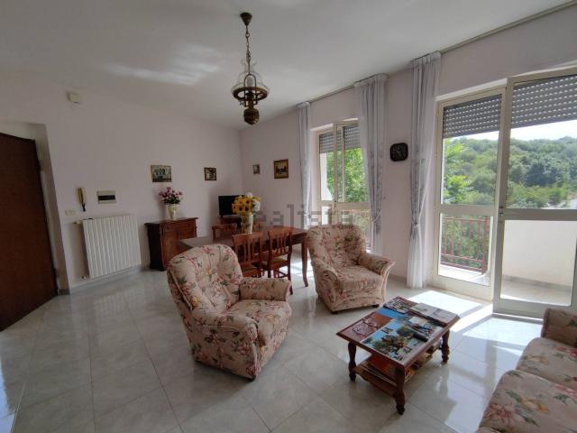 Appartamento in vendita a San Nicandro Garganico, Foggia