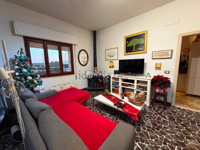 Appartamento in vendita a Tonfano, Toscana