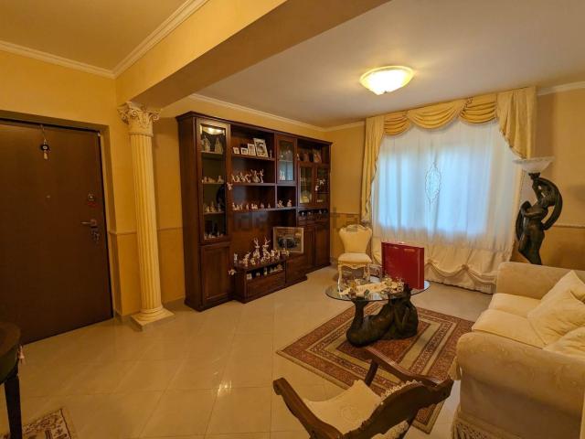 Appartamento in vendita a Acireale, Catania