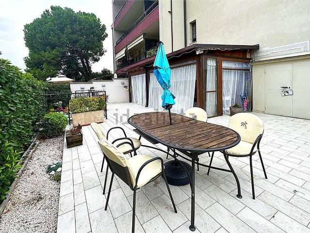 Appartamento in vendita a Liscate, Lombardia