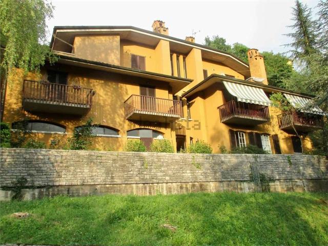 Appartamento in vendita a Berbenno, Lombardia
