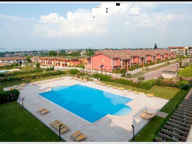 Attico in vendita a Desenzano Del Garda, Brescia