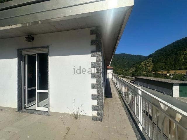 Appartamento in vendita a Isola Del Cantone, Liguria