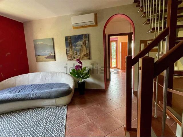 Appartamento in vendita a Guanzate, Lombardia