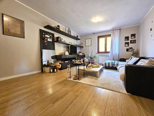 Appartamento in vendita a Corciano, Umbria