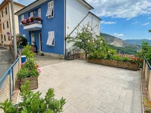 Appartamento in vendita a Bivio Di Ravi, Toscana